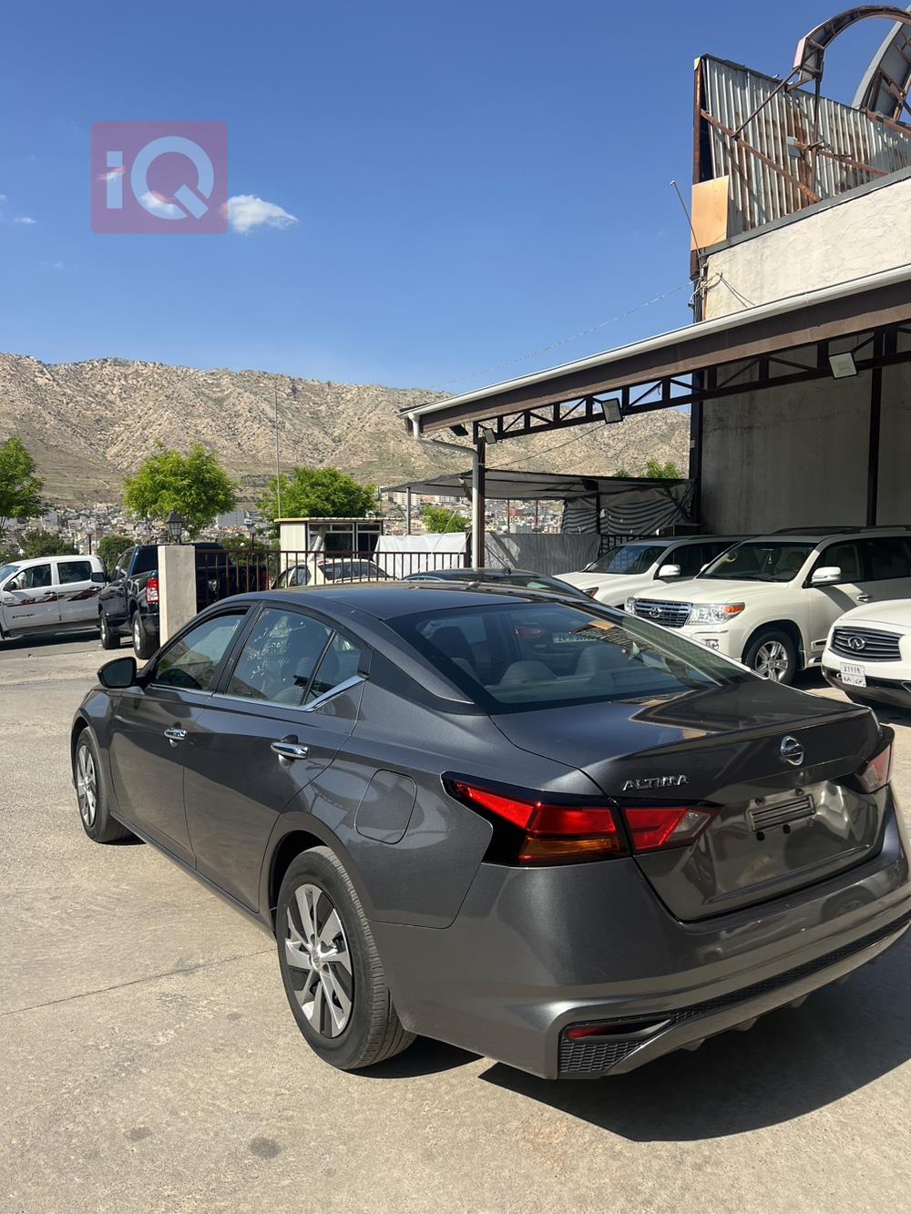 نيسان ألتيما